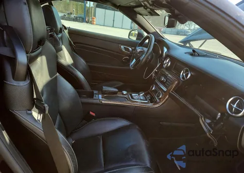 2016 Mercedes-Benz Slk 300 z USA, uszkodzony, nr VIN WDDPK3JA9GF121821